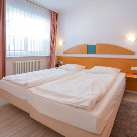 Strandvillen Binz - Ferienwohnung Mit 1 Schlafzimmer Und Balkon Ah-627 מראה חיצוני תמונה